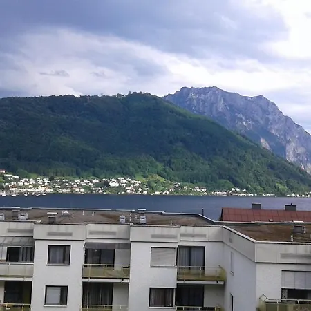 Vintage Garconiere Mit Balkon - 25 M2